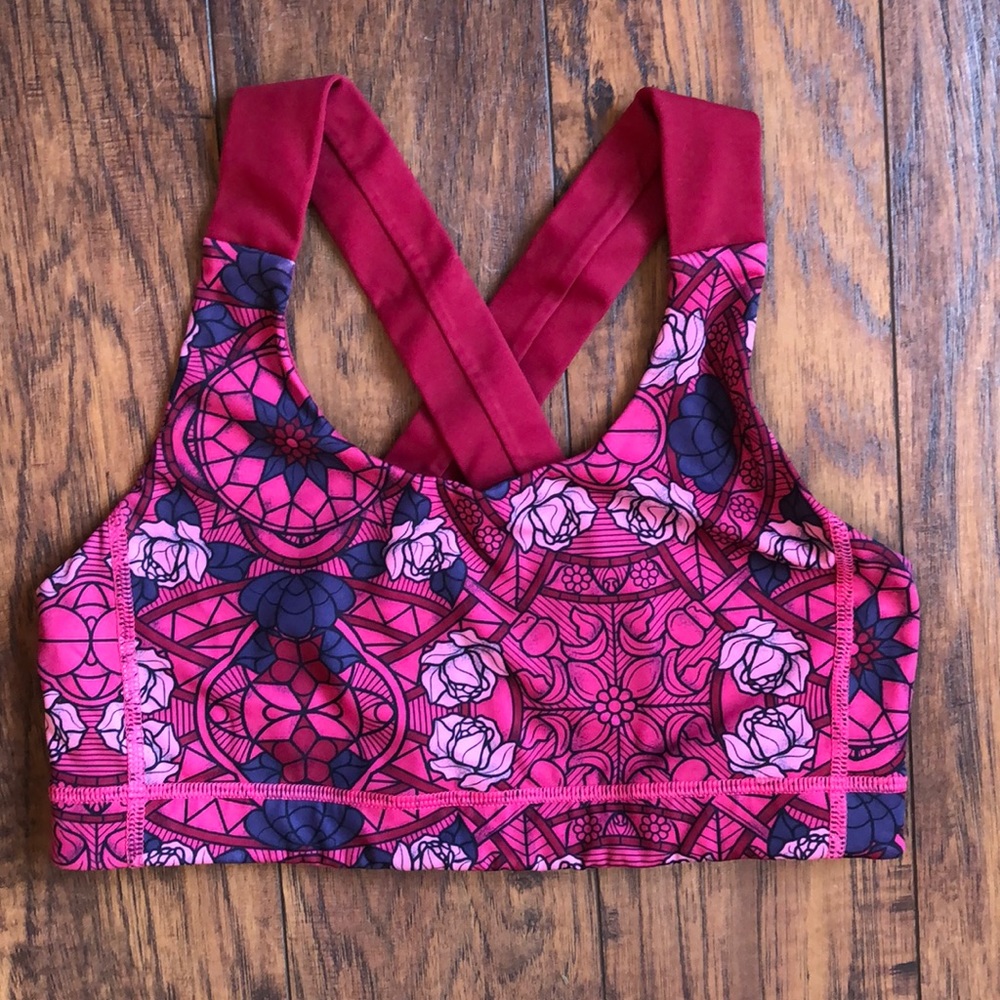 Lululemon sports bra
